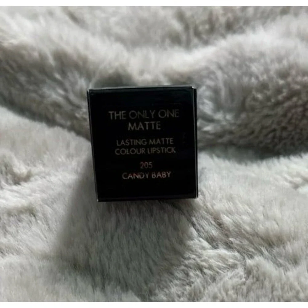 D & G Dolce and Gabbana the only one matte lipstick 205 Candy Pink